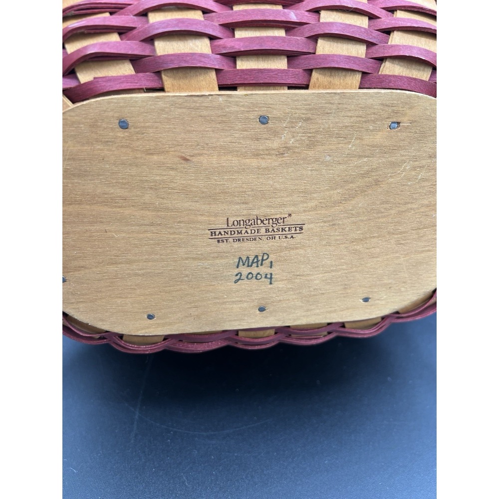 🎄Longaberger Christmas 2004 Get Together Basket Red W/Liner & Protector - Picture 7 of 7